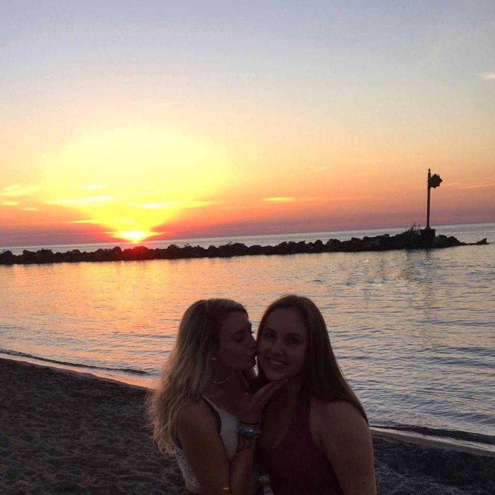 Meet your Posher, Shaye