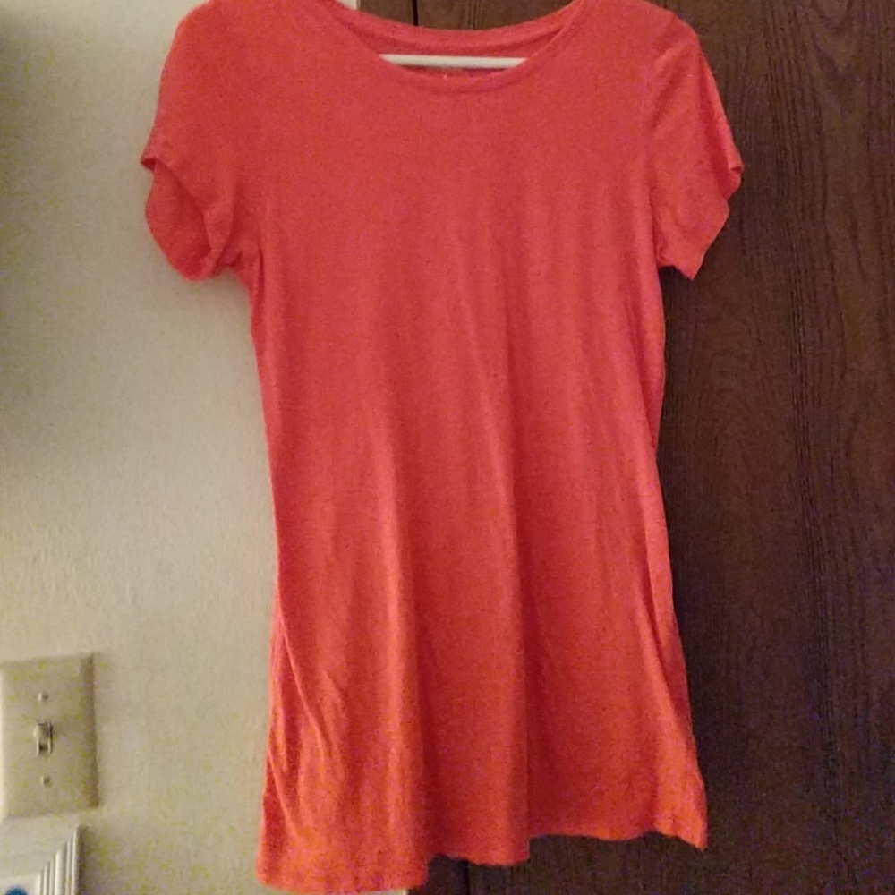 Pink tee