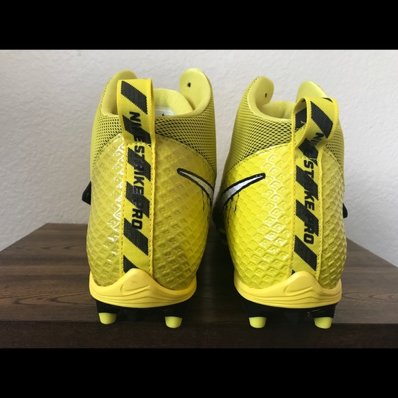 Nike Lunarbeast Strike Pro TD Football Cleats