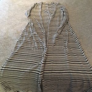 LuLaRoe Sarah Duster Cardigan- Med