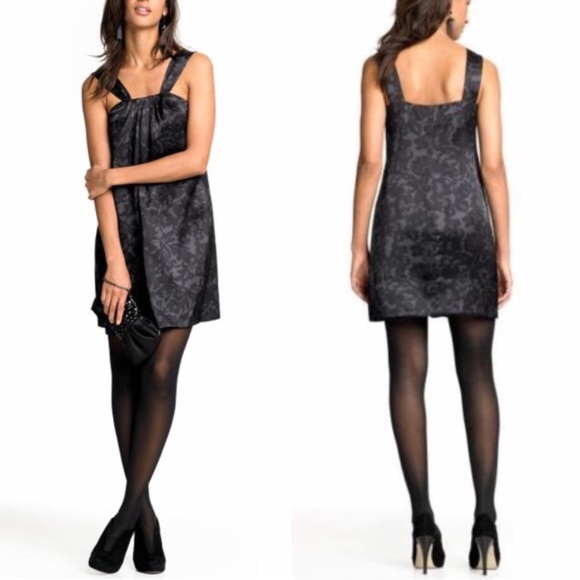 Banana Republic Dresses & Skirts - SILK Banana Republic Black Gray Lace Print Dress
