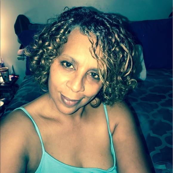 Meet your Posher, Renea - Picture 1 of 1