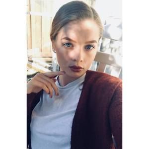 Meet your Posher, Maya