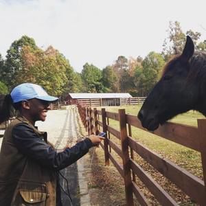 Meet your Posher, Sade'