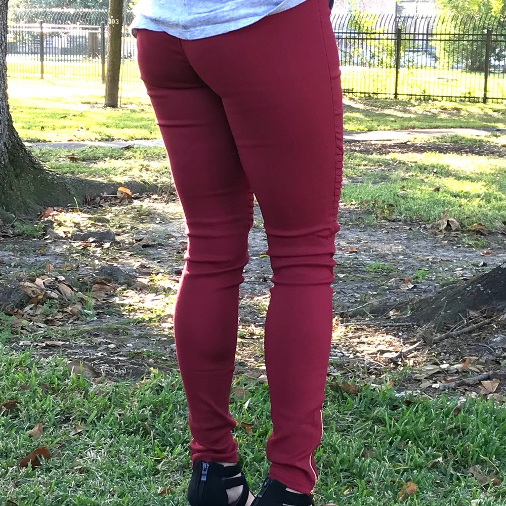 Burgundy Moto Jeggings - Picture 5 of 5
