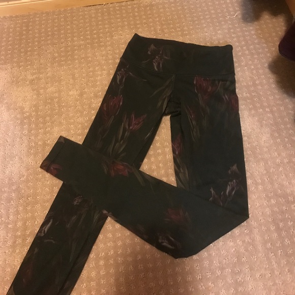 lululemon athletica Pants - Black floral Lululemon leggings