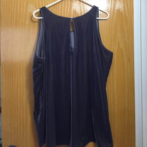 NWT Gap purple velvet like top - Picture 2 of 2