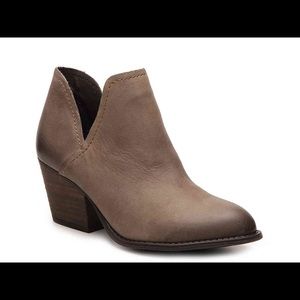 Steve Madden Adelphie Booties