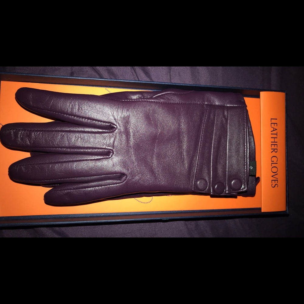 Brand new high quality purple leather gloves