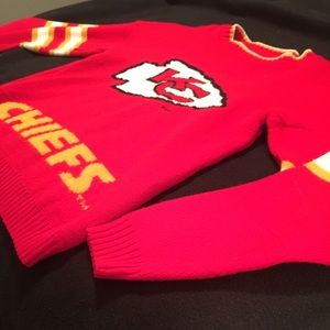 Vintage Chiefs sweater! Great for Sunday football!