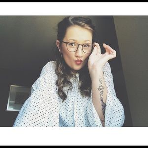 Meet your Posher, Emily