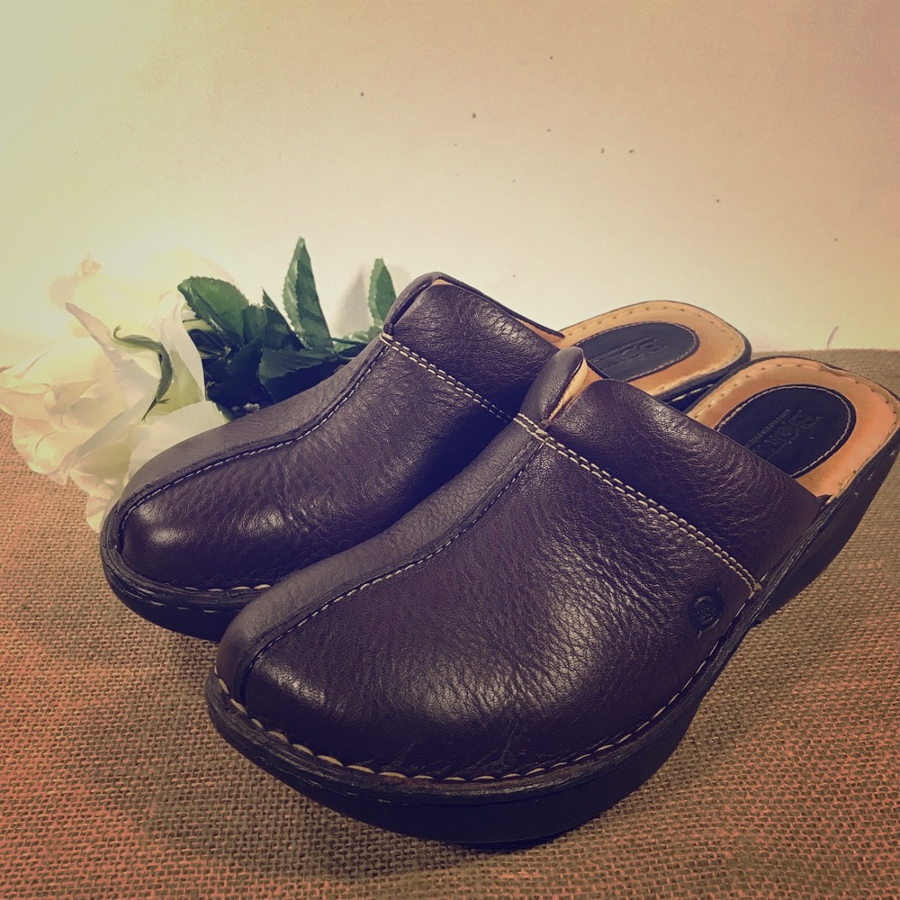 Womens 10 Brown Leather Mule Wedges by “Born”