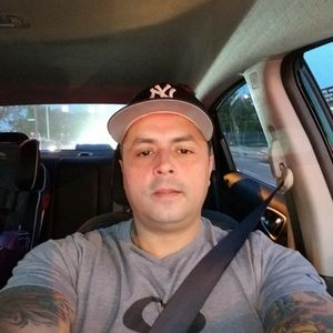 Meet your Posher, Andres