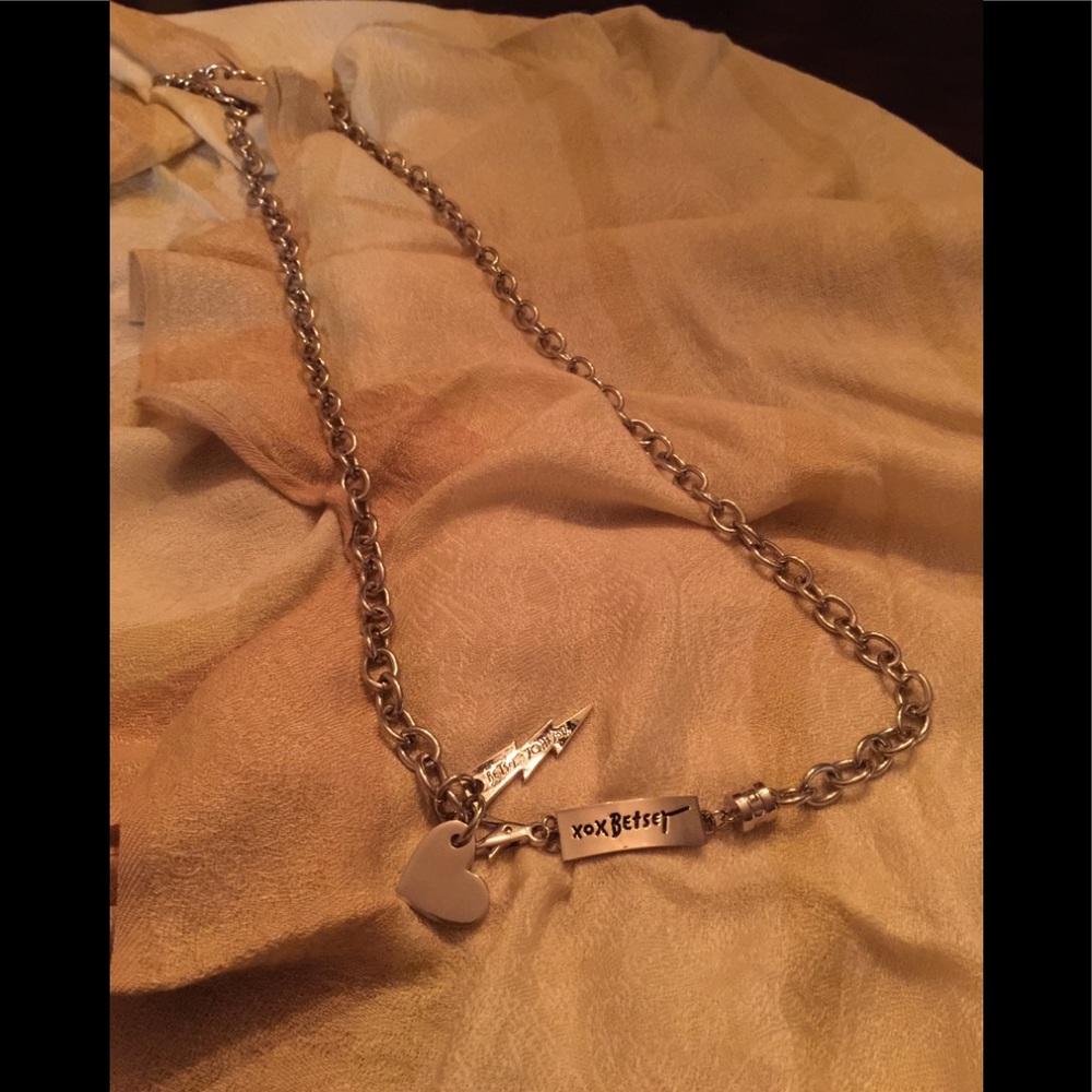 Betsy Johnson Silver Chain Belt