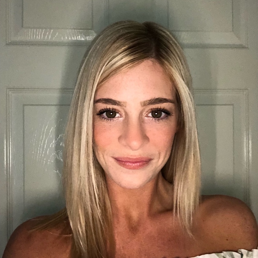 Meet your Posher, Courtney