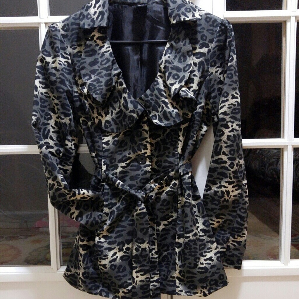 Beautiful Grey and Cream Leopard Jacket