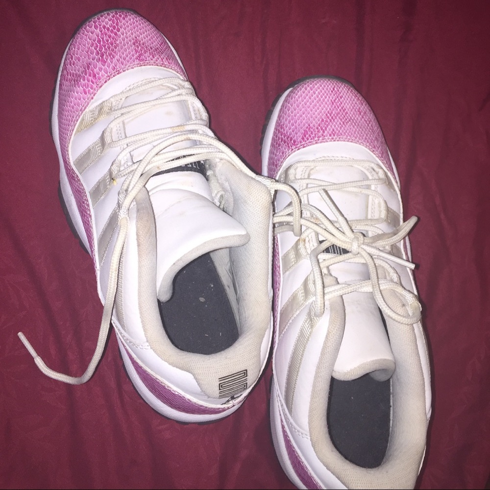 Air Jordan Retro 11 - Pink Snakeskin
