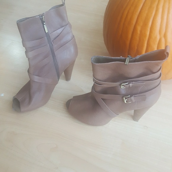 BCBG Tan Peep toe Ankle Boot - Picture 4 of 8