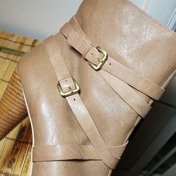 BCBG Tan Peep toe Ankle Boot - Picture 7 of 8