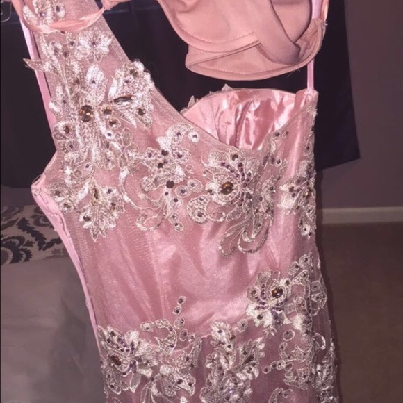 Evening Gown - Picture 3 of 7