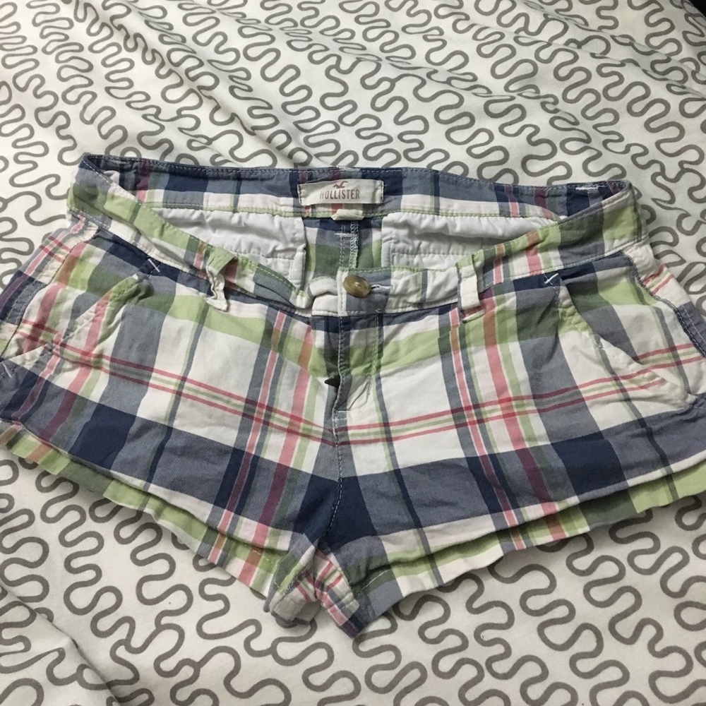 Plaid Hollister shorts
