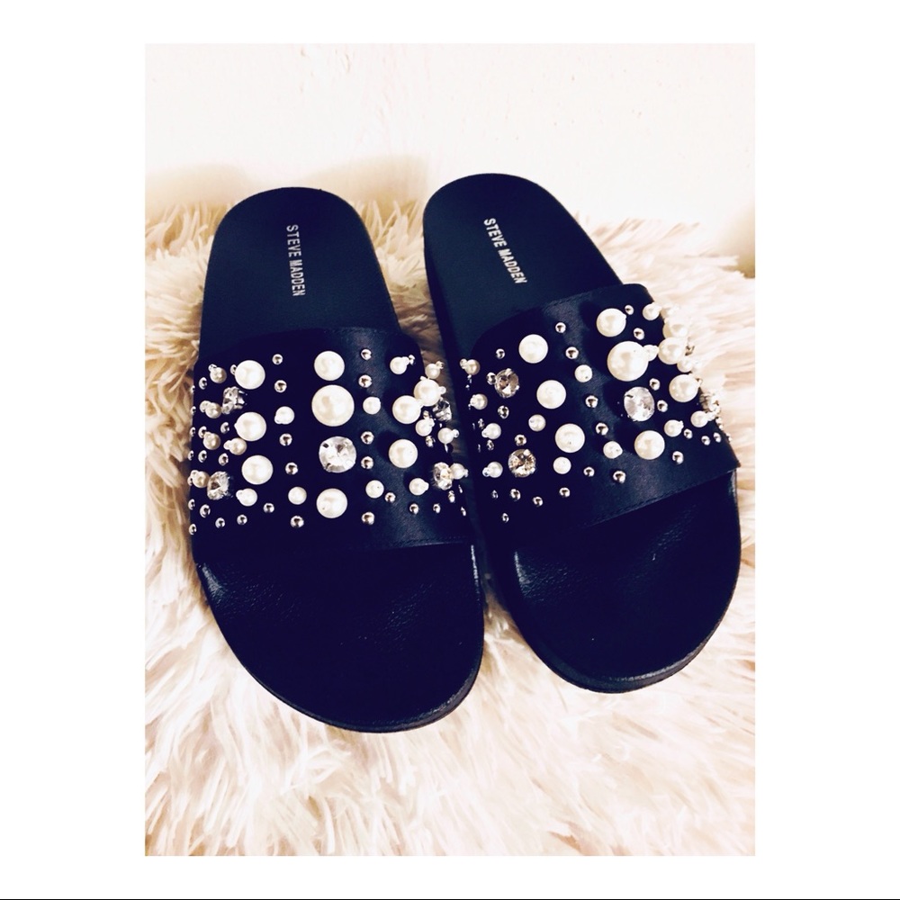 Steve Madden Sandy Black Satin Slippers Size 10