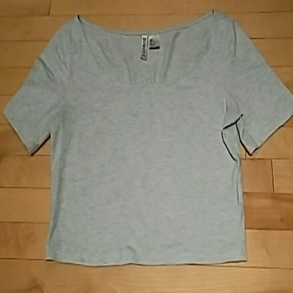 Women's DIVIDED H&M Short-sleeved Shirt
