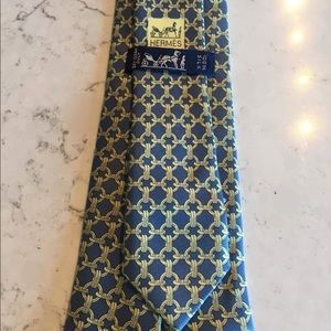 Hermès 100% silk tie