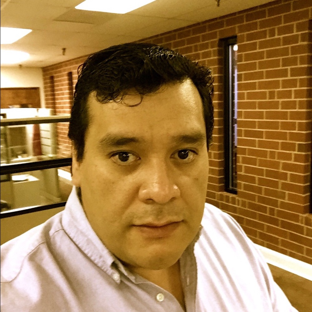 Meet your Posher, Carlos