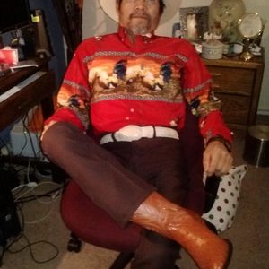 Meet your Posher, Jose