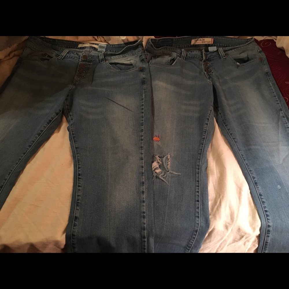 2 pairs of Levi's size 19M 17M