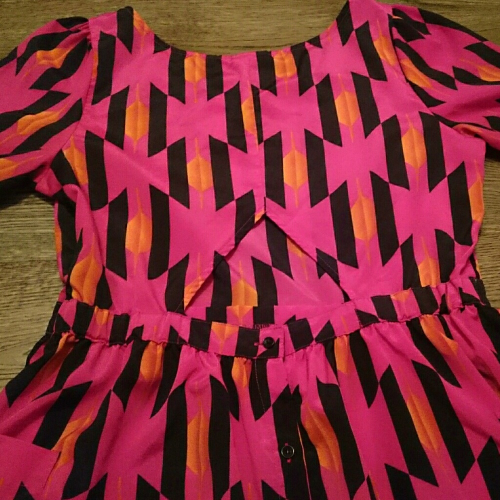 Allen Schwartz Keyhole back button down dress - Picture 2 of 8