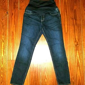 Old Navy maternity skinny jeans