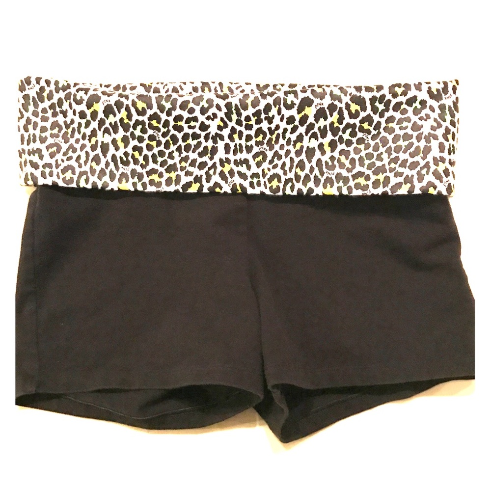 {VICTORIA’S SECRET PINK} Yoga Shorts