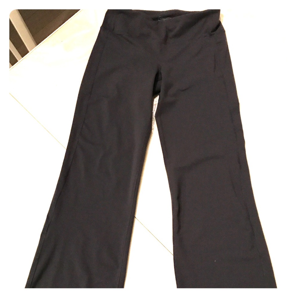 ◼️ REDUCED ◼️ {ATHLETA} Salutation Pants