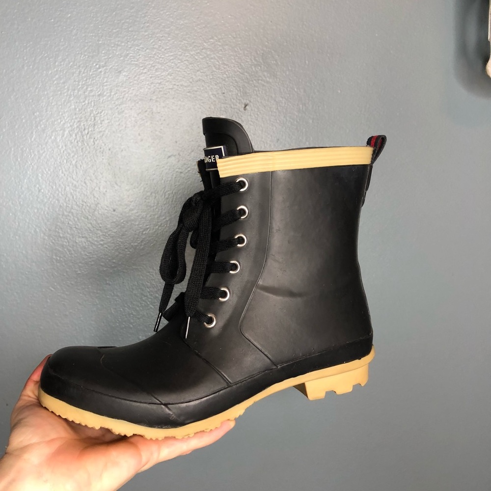 Tommy Hilfiger rain boot