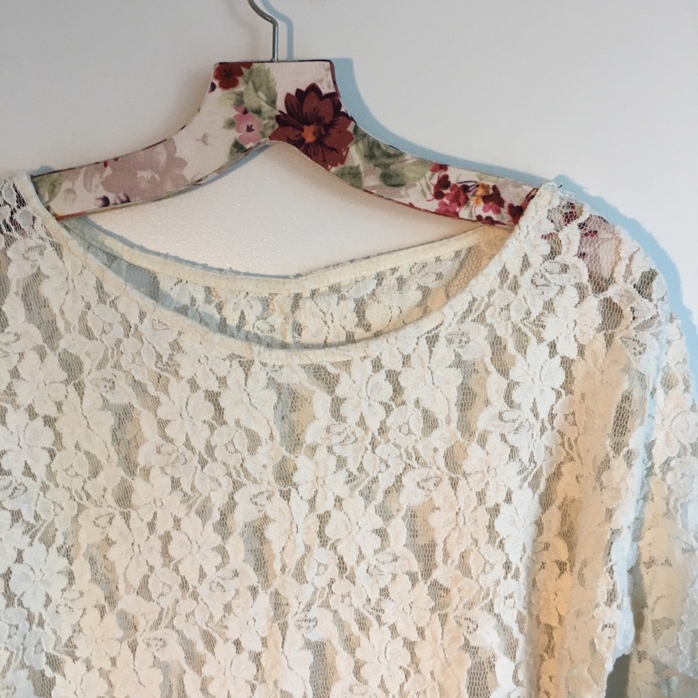Women's Urban Outfitters Cream Lace Top - Picture 3 of 3