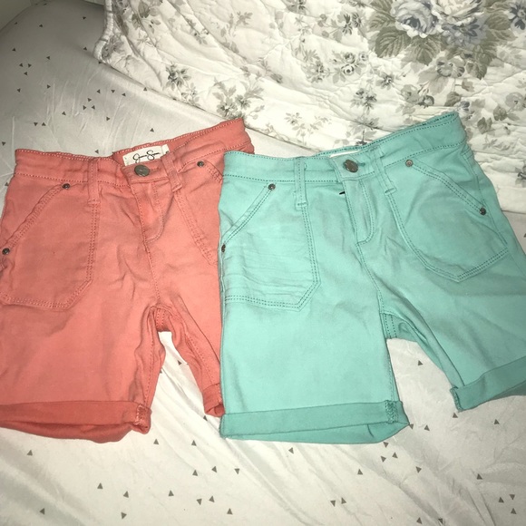 SOLD - Picture 1 of 7