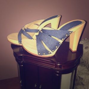 Denim high heel shoes