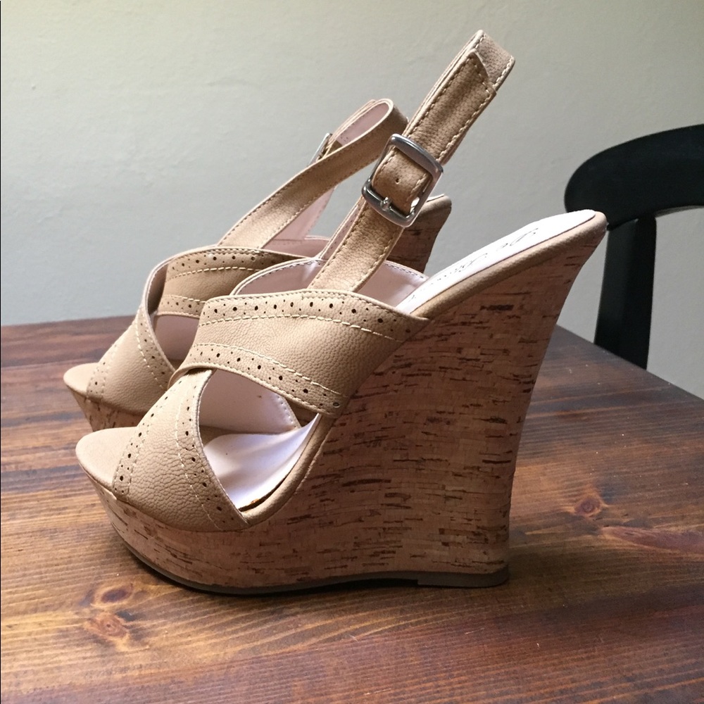 NWT Tan Wedge Heels. Size 6 1/2