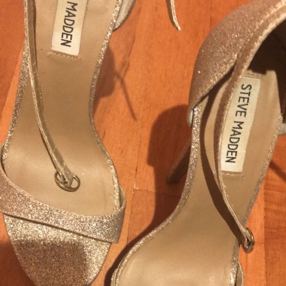 Gold Steve Madden heels