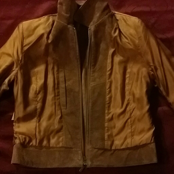 Arma Camel Suede Cropped Blazer - Picture 5 of 7