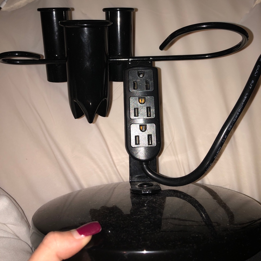 *on hold for ikinca* hair tool holder