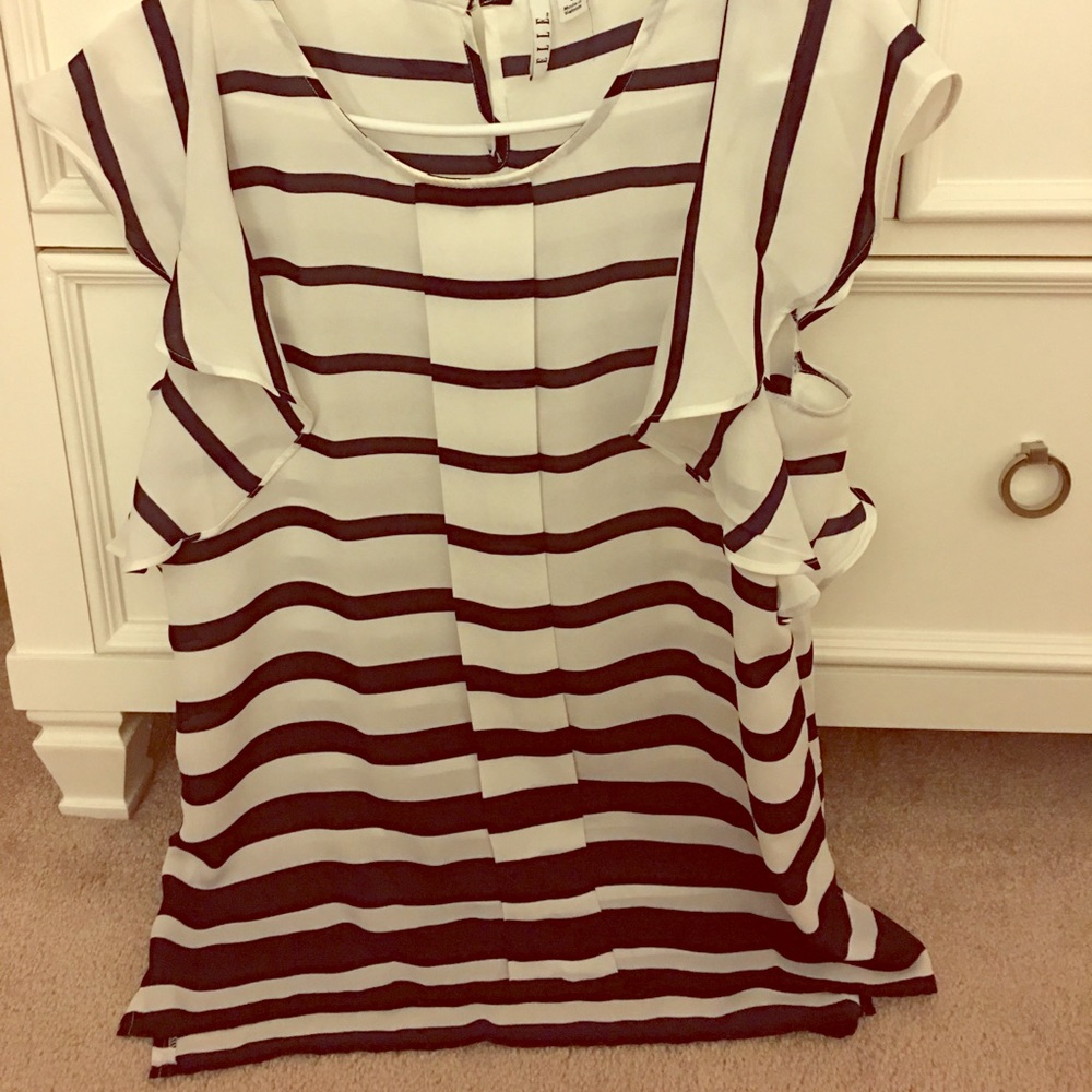 Flutter sleeve striped blouse