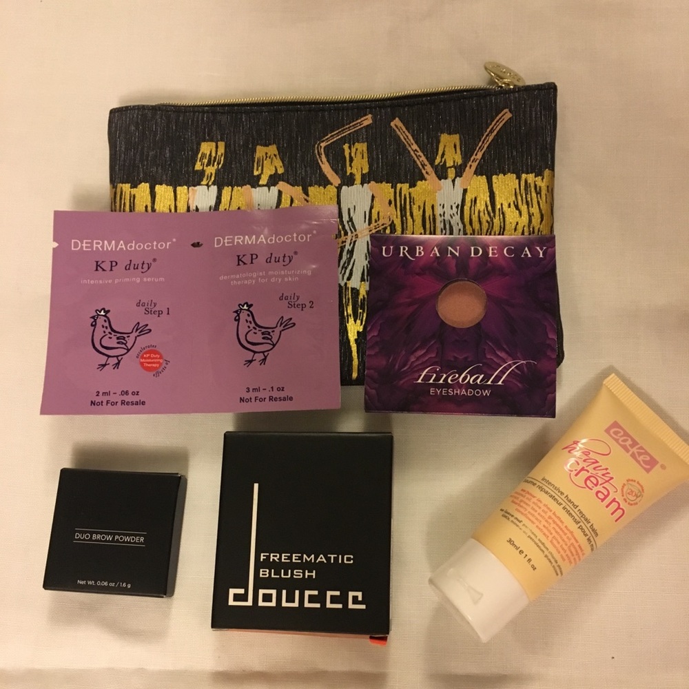 Urban Decay makeup sampler