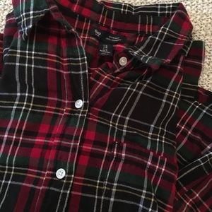 Gap plaid button up