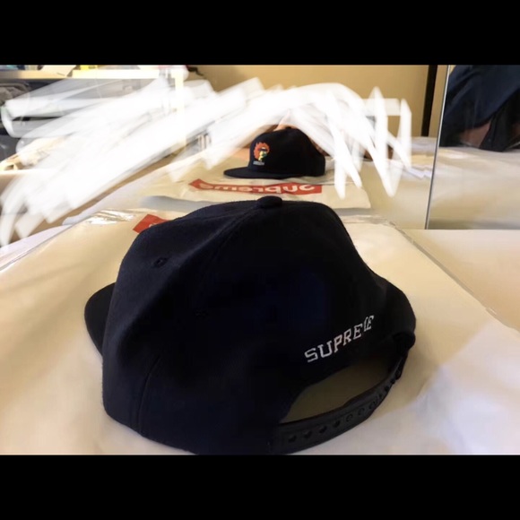 Supreme black hat
