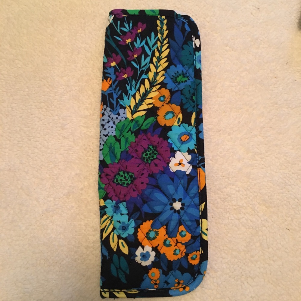 Flash sale🌸Vera Bradley  Travel straightener