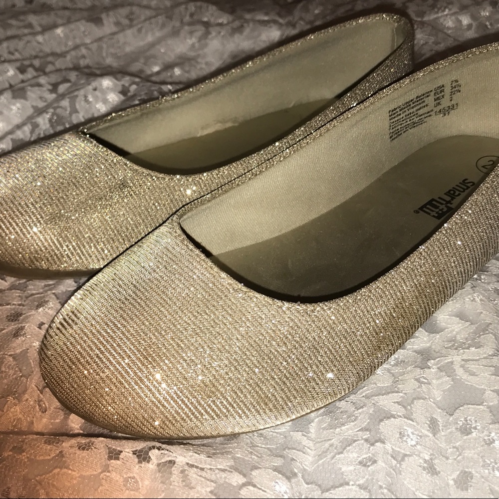 Shoes (flats)
