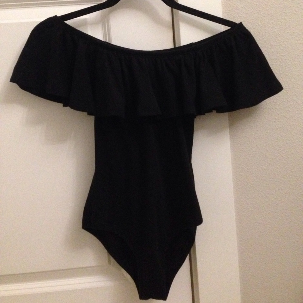 Off the shoulder ruffle bodysuit
